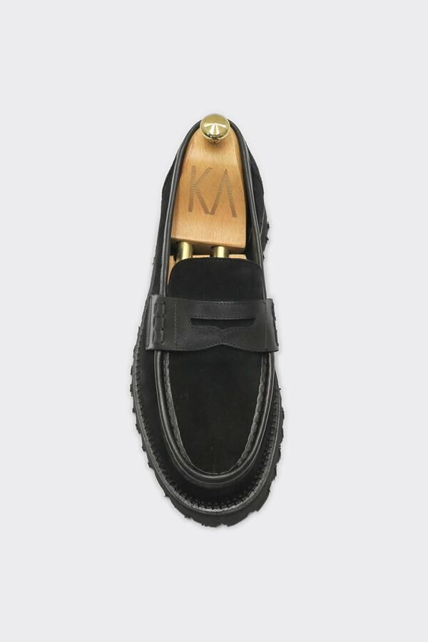 حذاء لوفر أسود مزين بجلد سويدي - مقاس 42