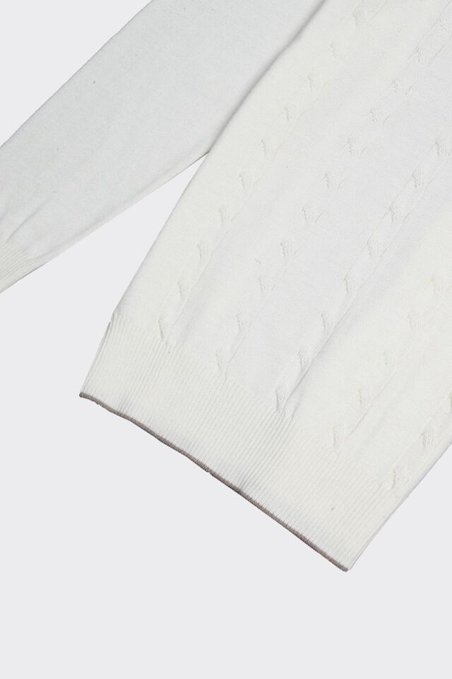 V Yaka Triko Ekru - L