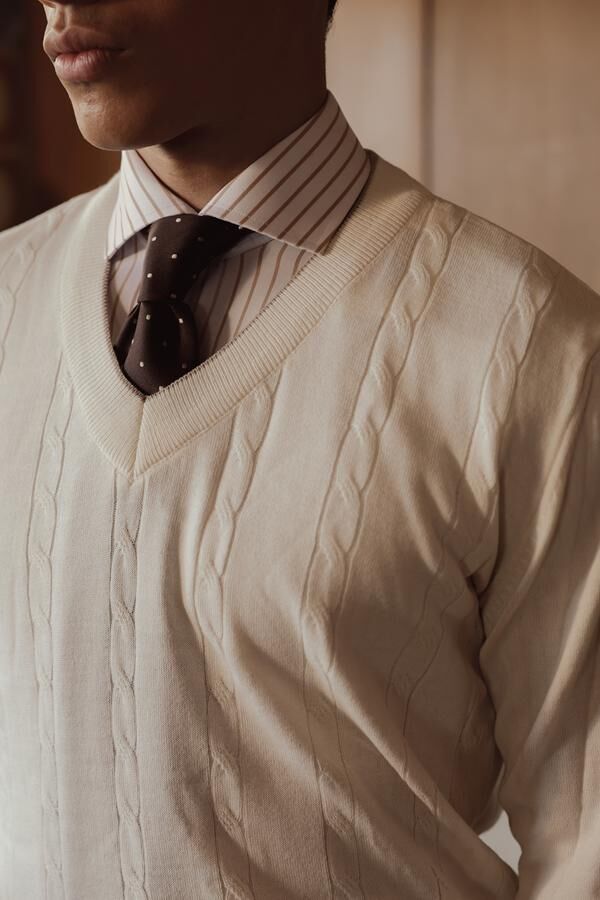 V Yaka Triko Ekru - M