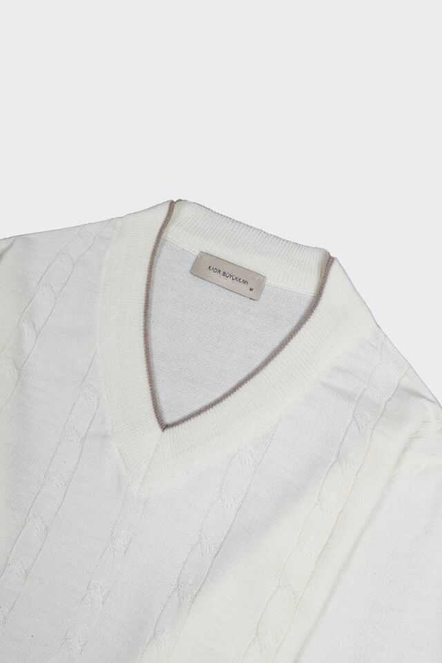 V Yaka Triko Ekru - M