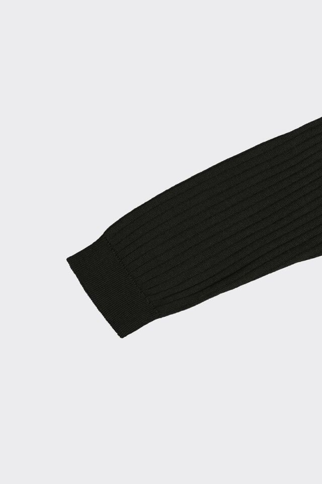 Bis.Yaka Triko Haki - XL